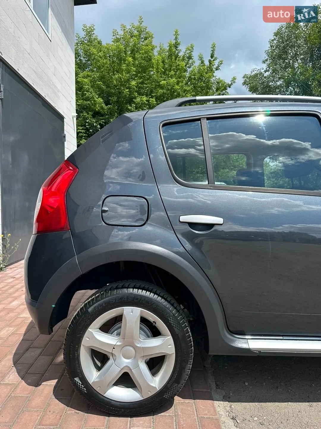 2010 Dacia Sandero - мініатюра 39