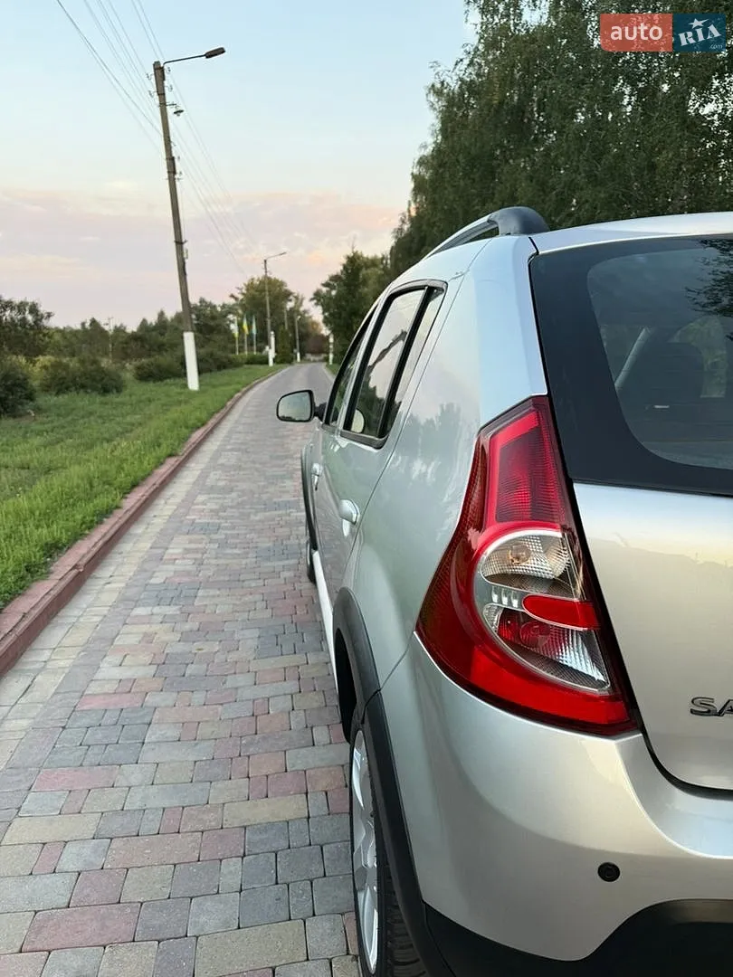 2012 Dacia Sandero - мініатюра 13
