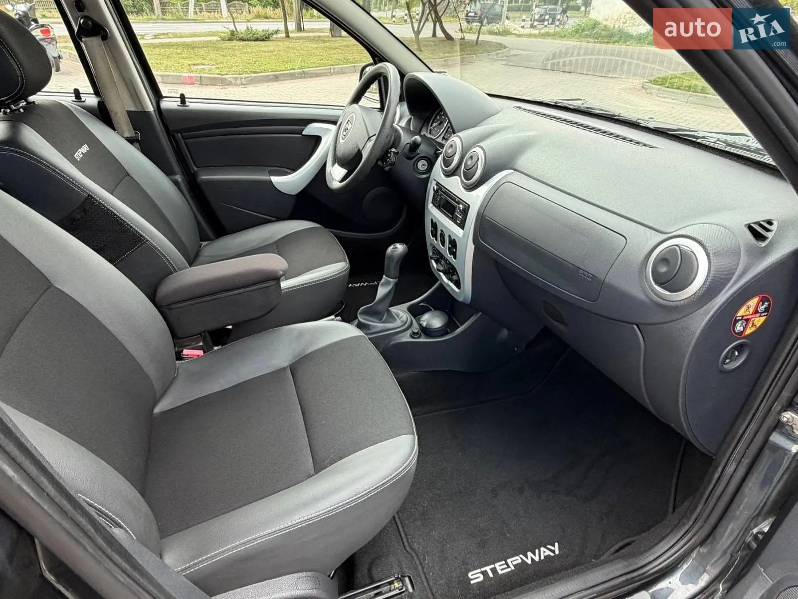 2012 Dacia Sandero - мініатюра 15