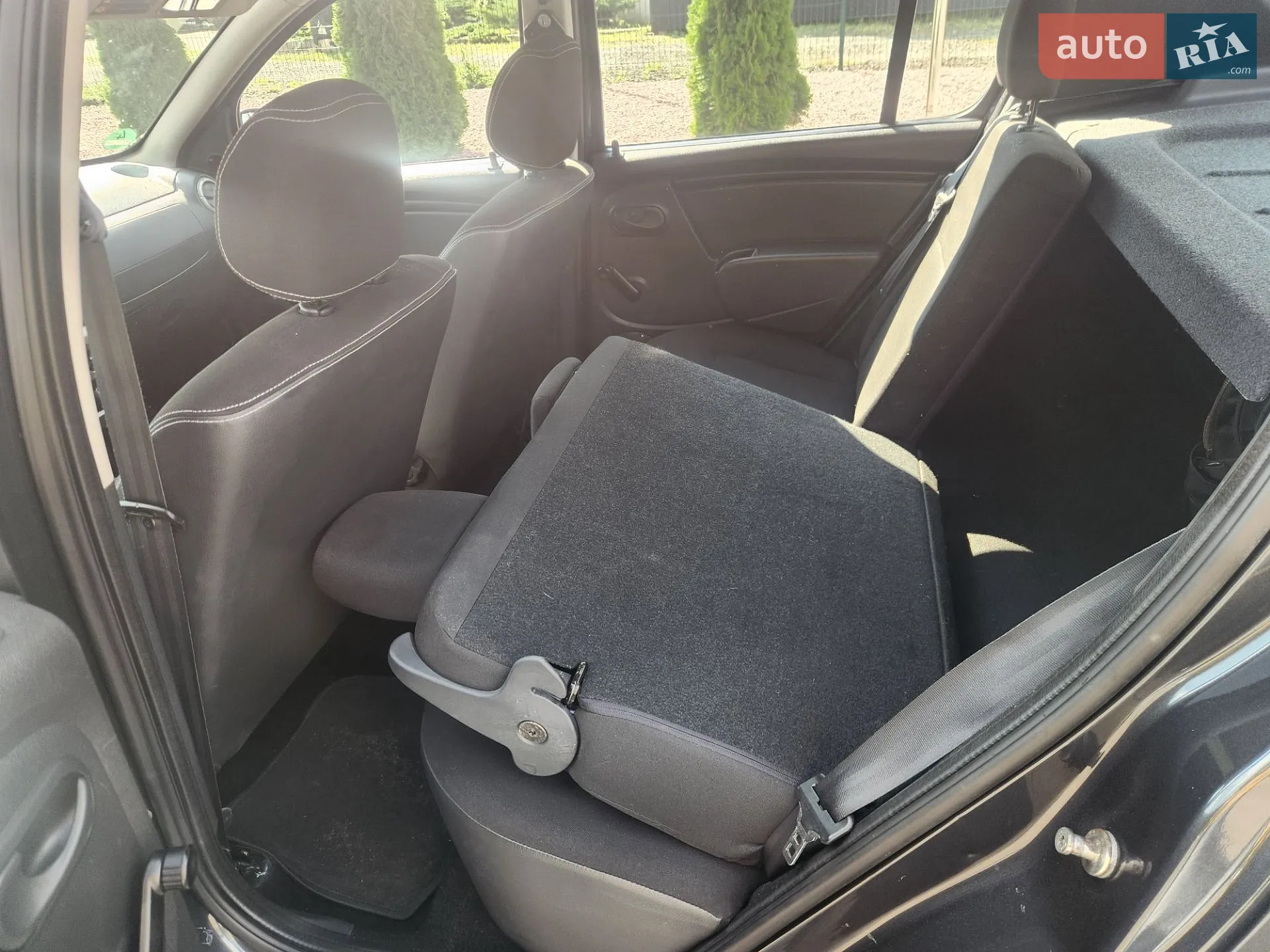 2010 Dacia Sandero - мініатюра 15