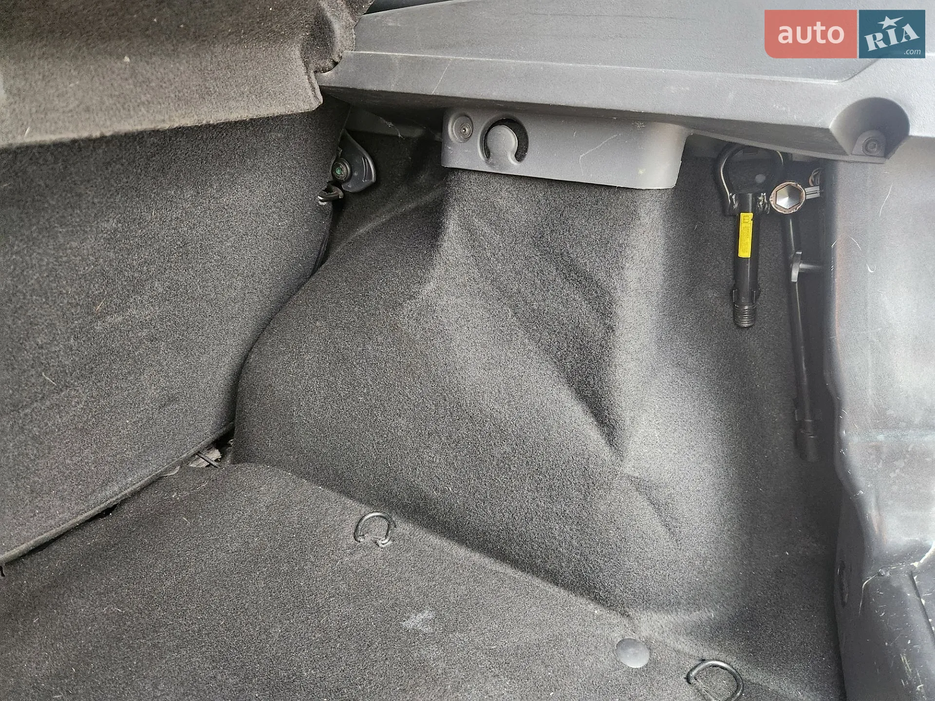 2010 Dacia Sandero - мініатюра 28