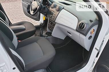 Хэтчбек Dacia Sandero 2014 в Коростене