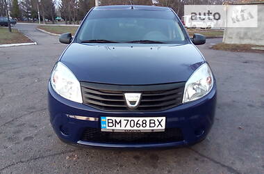 Хетчбек Dacia Sandero 2008 в Ромнах
