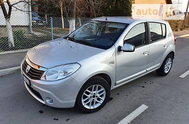 Хэтчбек Dacia Sandero 2008 в Полтаве