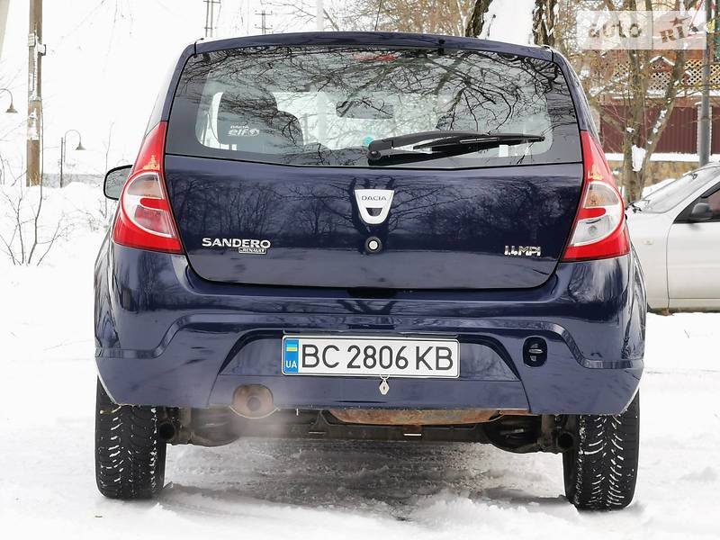 Хетчбек Dacia Sandero 2009 в Золочеві
