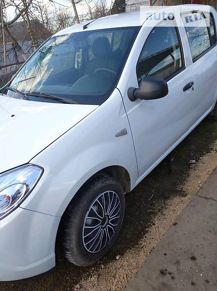 Хетчбек Dacia Sandero 2011 в Теофіполі