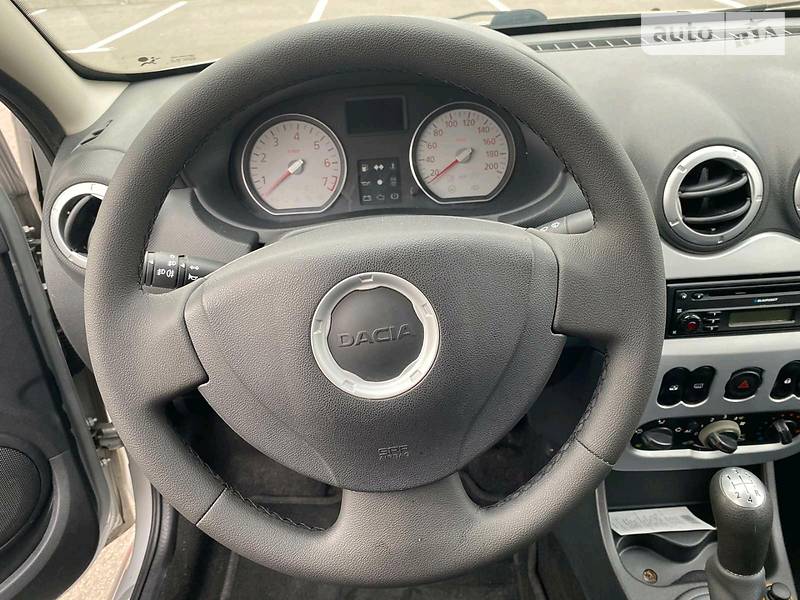 Хетчбек Dacia Sandero 2009 в Києві