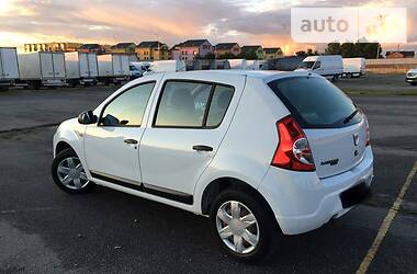 Хетчбек Dacia Sandero 2009 в Вінниці