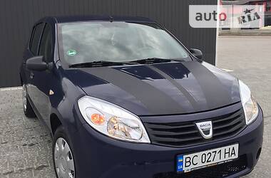 Хетчбек Dacia Sandero 2011 в Дрогобичі