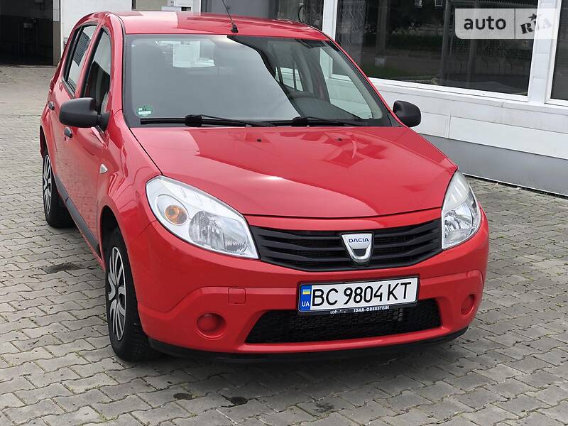 Хэтчбек Dacia Sandero 2009 в Дрогобыче