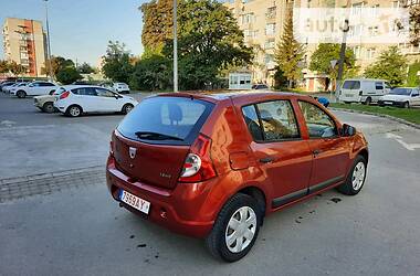 Хэтчбек Dacia Sandero 2009 в Львове