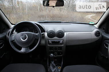 Хэтчбек Dacia Sandero 2009 в Сумах