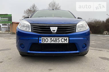 Хэтчбек Dacia Sandero 2009 в Тернополе