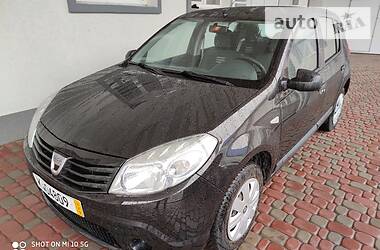 Хэтчбек Dacia Sandero 2012 в Ровно