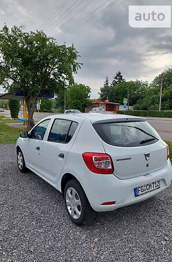 Хэтчбек Dacia Sandero 2014 в Красилове