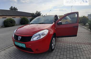 Хэтчбек Dacia Sandero 2009 в Ужгороде