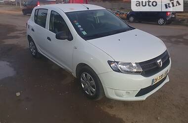 Хэтчбек Dacia Sandero 2014 в Калуше