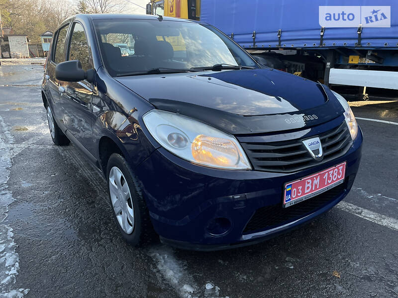 Универсал Dacia Sandero 2010 в Луцке