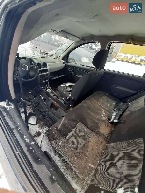 Хэтчбек Dacia Sandero 2009 в Киеве