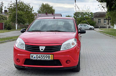 Універсал Dacia Sandero 2009 в 