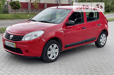 Універсал Dacia Sandero 2009 в 