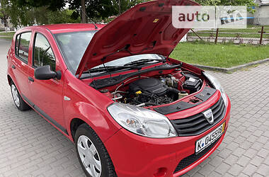 Універсал Dacia Sandero 2009 в 