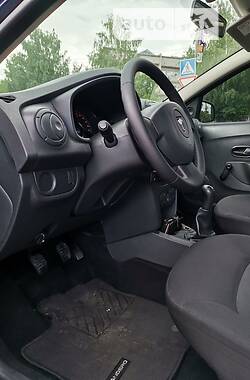 Хэтчбек Dacia Sandero 2015 в Сумах