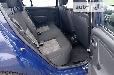 Хэтчбек Dacia Sandero 2009 в 