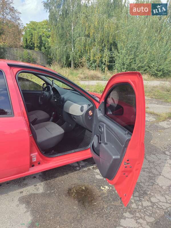 Хетчбек Dacia Sandero 2009 в Білопіллі