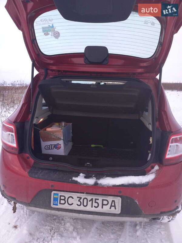 Хетчбек Dacia Sandero 2013 в Львові