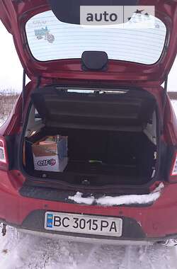 Хэтчбек Dacia Sandero 2013 в Львове
