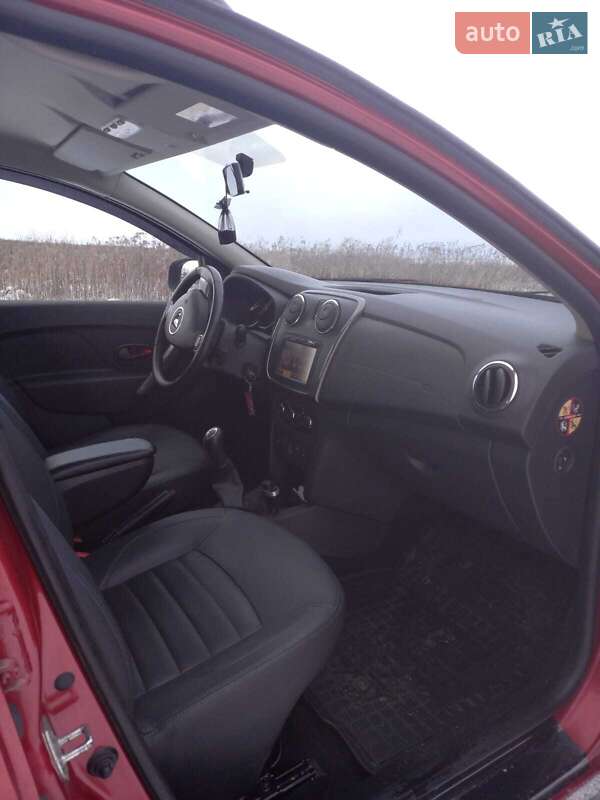 Хетчбек Dacia Sandero 2013 в Львові