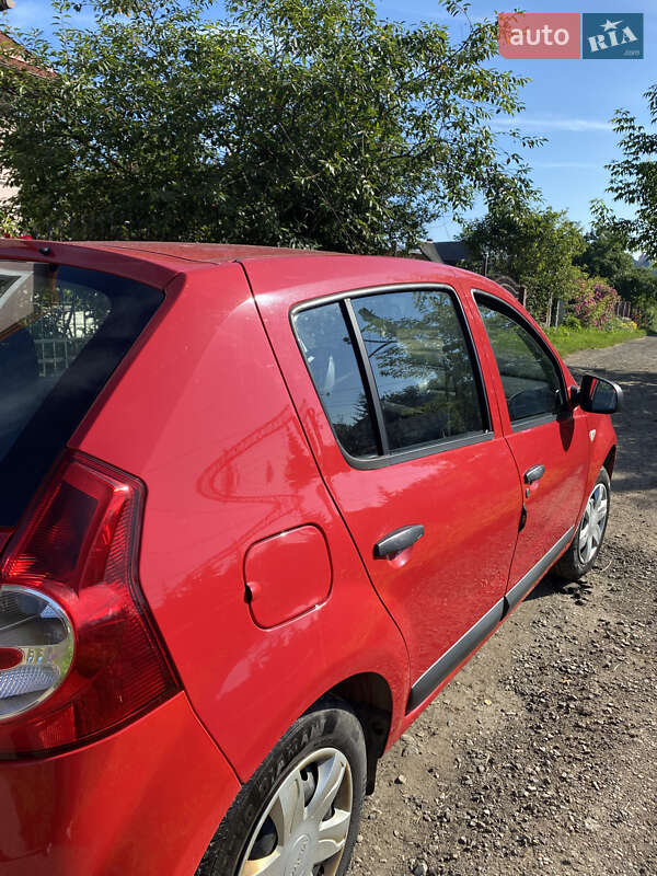 Хетчбек Dacia Sandero 2009 в Турці