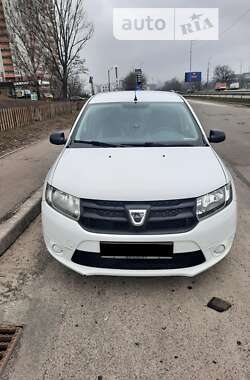 Хетчбек Dacia Sandero 2015 в Києві