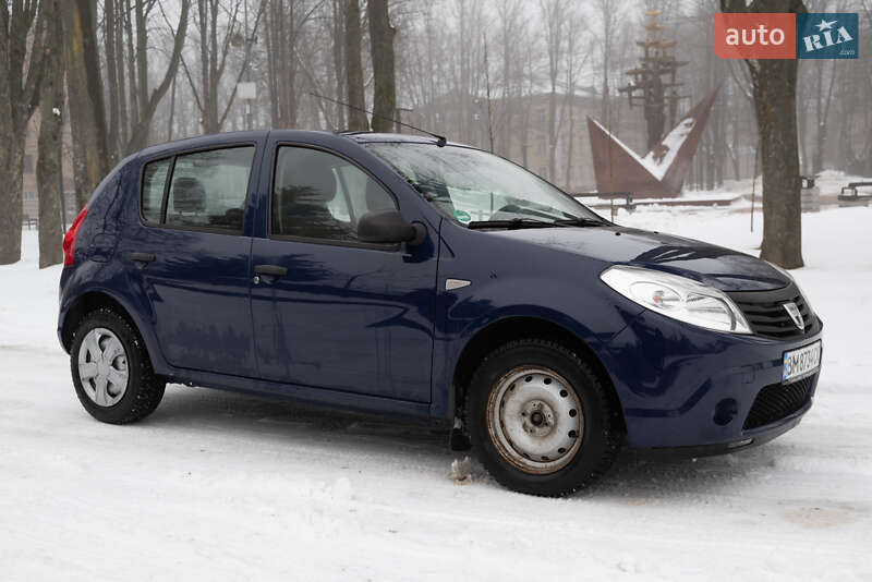 Хэтчбек Dacia Sandero 2009 в Сумах