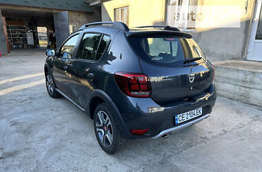 Хэтчбек Dacia Sandero 2019 в Заставной