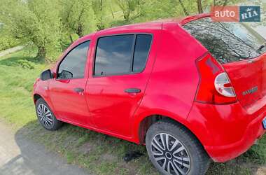 Хетчбек Dacia Sandero 2009 в Хмельницькому