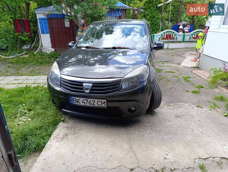 Dacia Sandero 2010