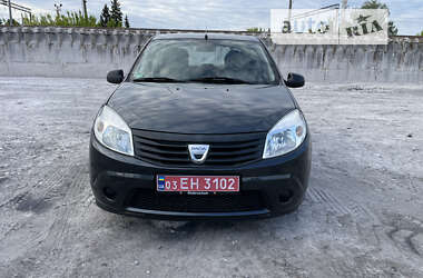 Хетчбек Dacia Sandero 2009 в Фастові