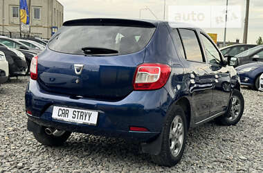 Хэтчбек Dacia Sandero 2015 в Стрые