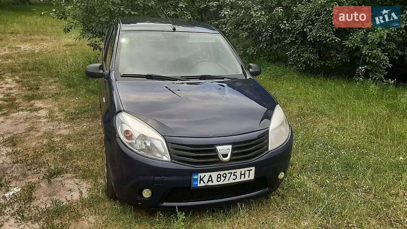Dacia Sandero 2010
