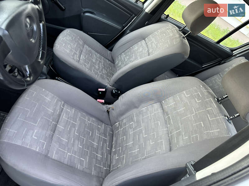 Хетчбек Dacia Sandero 2009 в Хмельницькому