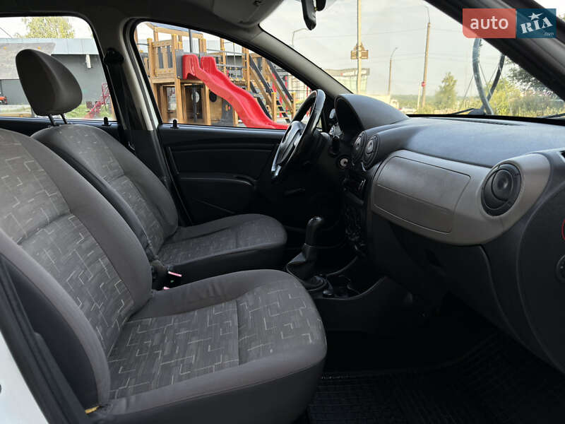 Хетчбек Dacia Sandero 2009 в Хмельницькому