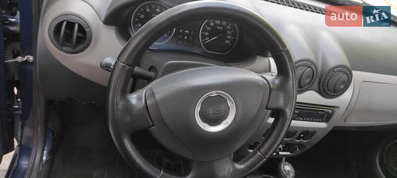 Хетчбек Dacia Sandero 2010 в Ірпені