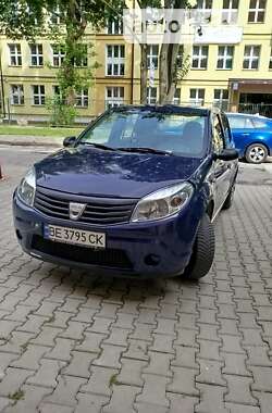 Хэтчбек Dacia Sandero 2009 в Первомайске