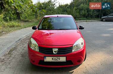 Хэтчбек Dacia Sandero 2009 в Львове