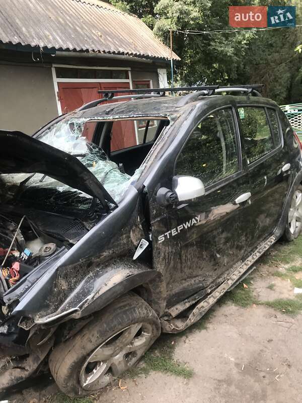 Позашляховик / Кросовер Dacia Sandero 2012 в Хмельницькому