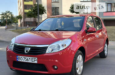 Хетчбек Dacia Sandero 2009 в Тернополі