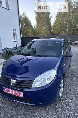 Хетчбек Dacia Sandero 2008 в Маневичах