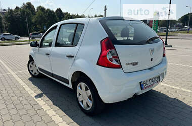 Хетчбек Dacia Sandero 2010 в Львові